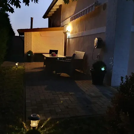 Semesterbostad Haus Bjoern, Nahe Buesum - 6km *